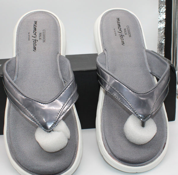 Avon sandals store